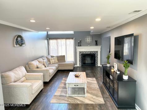 49 White Swan Way Brick NJ 08723