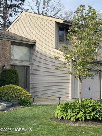 49 White Swan Way Brick NJ 08723
