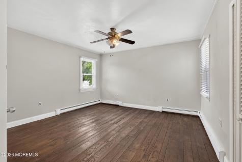 21 Dover Street Toms River NJ 08753