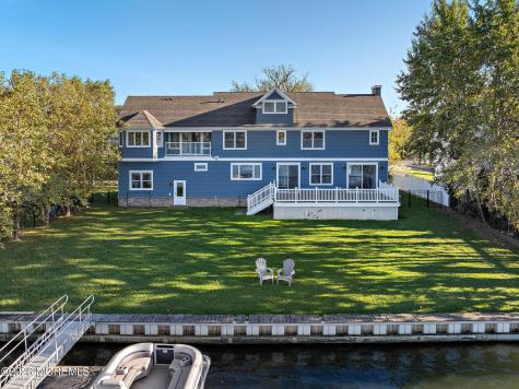 443 Driveway Oceanport NJ 07757
