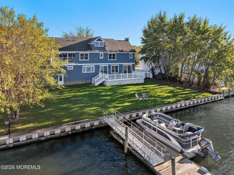 443 Driveway Oceanport NJ 07757