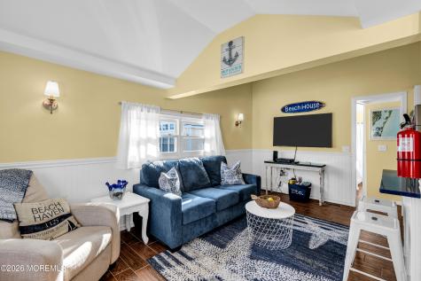 112 W Tide Way Lavallette NJ 08735