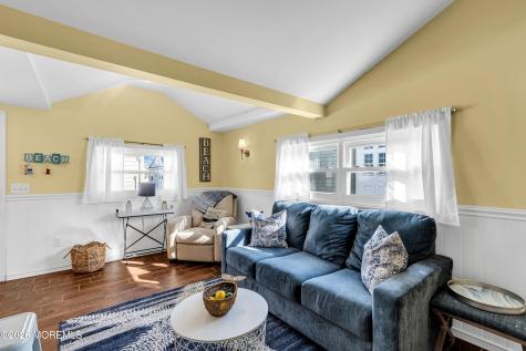 112 W Tide Way Lavallette NJ 08735