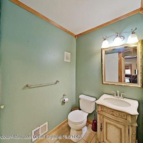 31 Oakland Drive Jackson NJ 08527