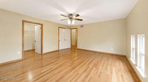 31 Oakland Drive Jackson NJ 08527