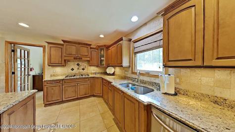 31 Oakland Drive Jackson NJ 08527