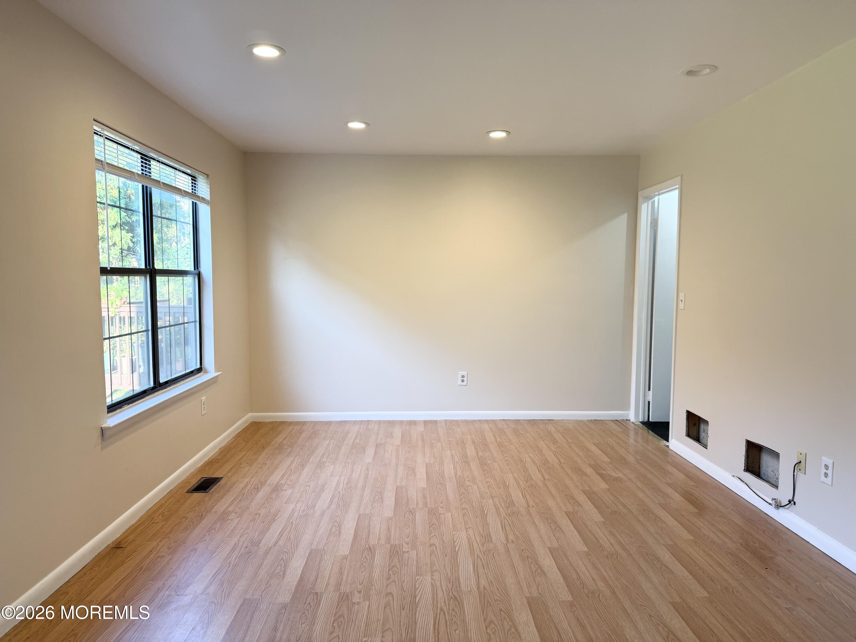 18 Dogwood Drive Edison NJ 08820