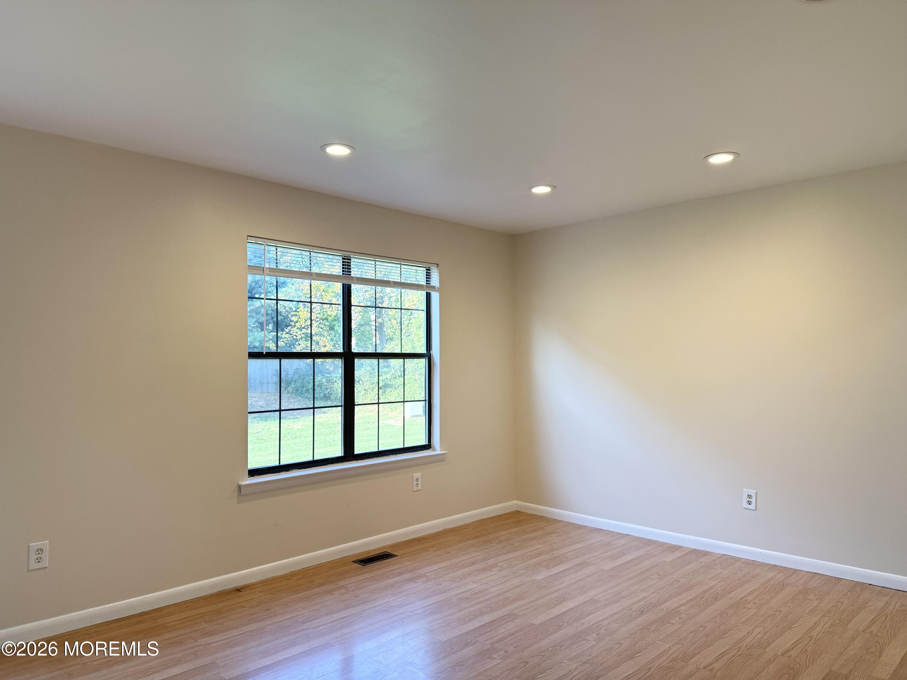 18 Dogwood Drive Edison NJ 08820
