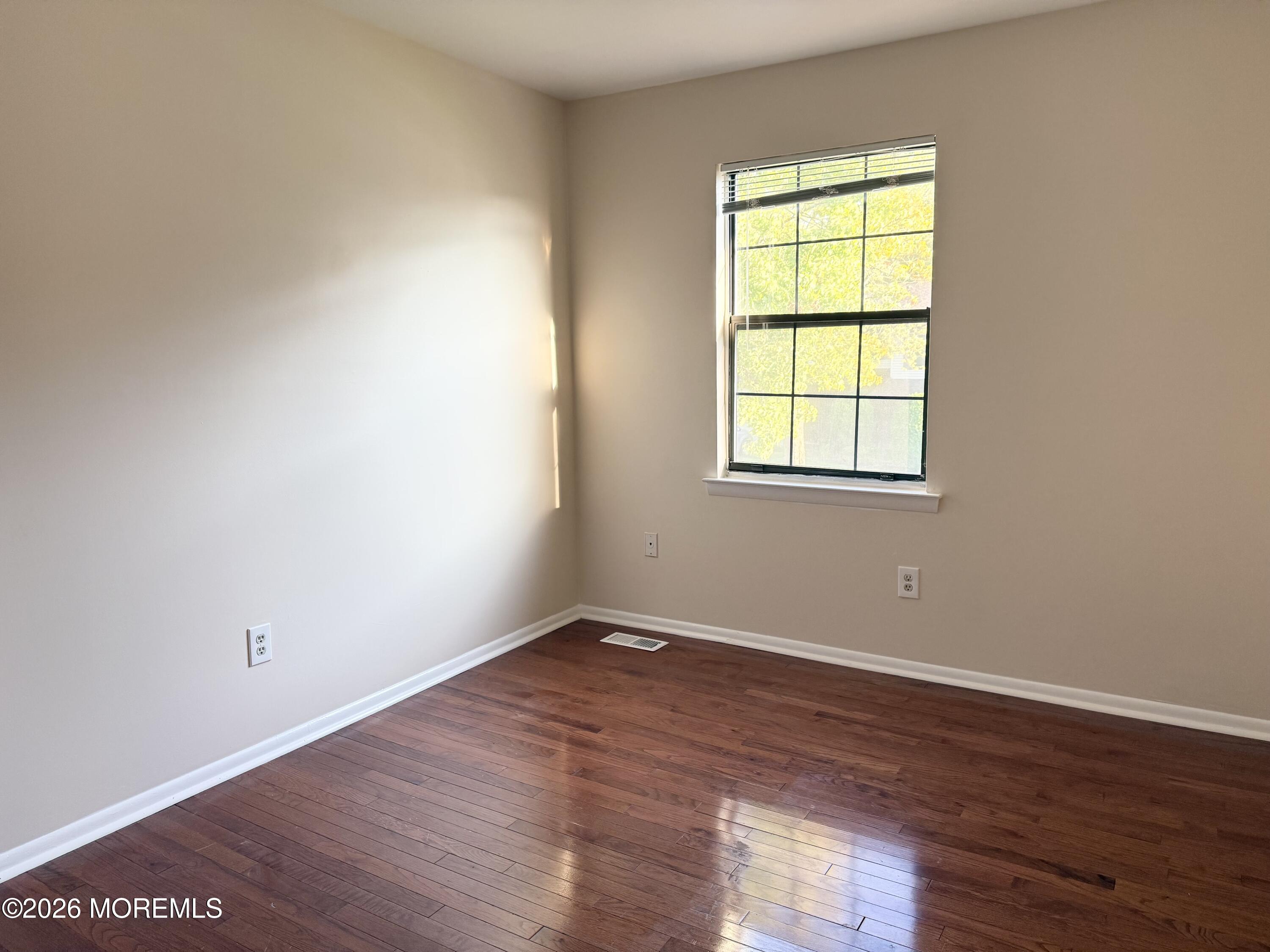 18 Dogwood Drive Edison NJ 08820