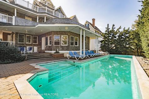 34 4th Avenue Seaside Park NJ 08752