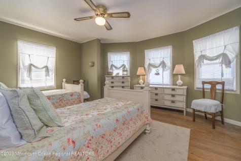 34 4th Avenue Seaside Park NJ 08752