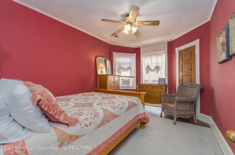 34 4th Avenue Seaside Park NJ 08752