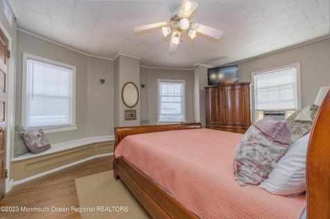 34 4th Avenue Seaside Park NJ 08752