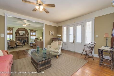 34 4th Avenue Seaside Park NJ 08752