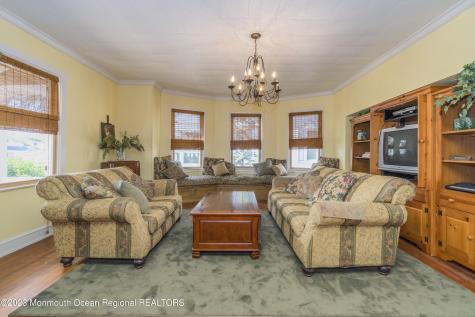 34 4th Avenue Seaside Park NJ 08752