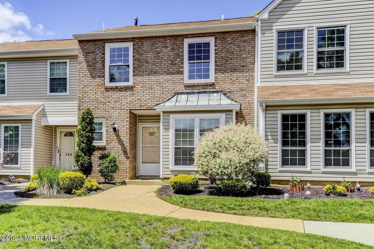 127 Bedford Place Morganville NJ 07751