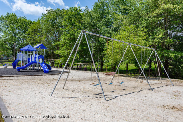 127 Bedford Place Morganville NJ 07751