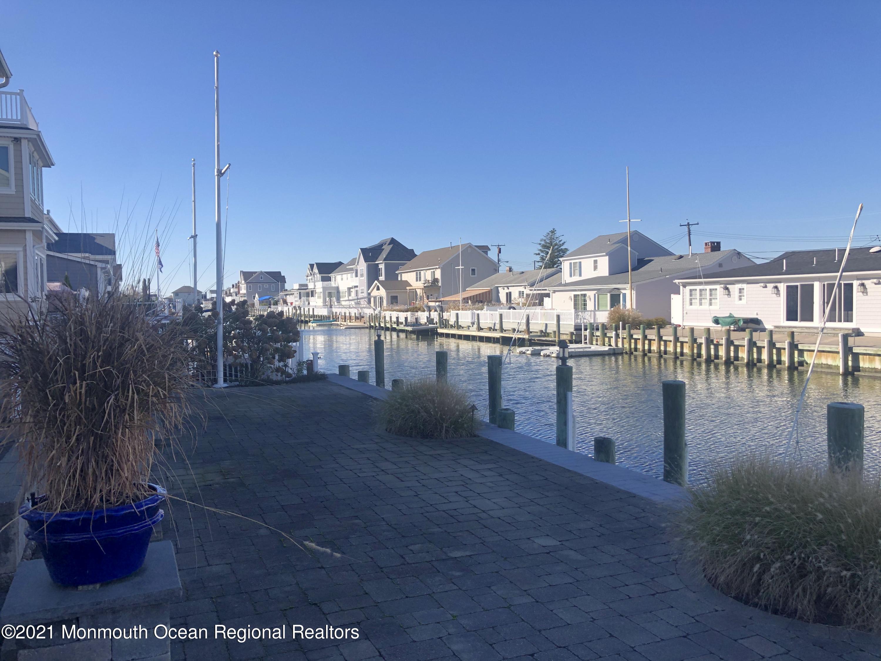 304 Cutter Lane Mantoloking NJ 08738