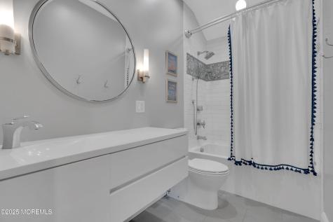 57 W River Road Rumson NJ 07760