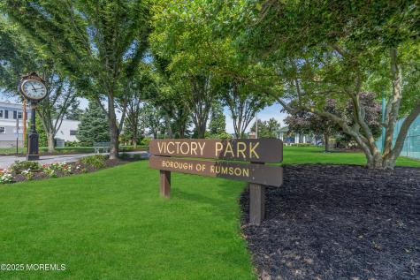 57 W River Road Rumson NJ 07760
