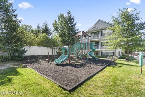 327 Mill Pond Way Eatontown NJ 07724