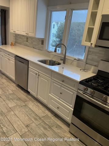 2 Phoenix Parkway Oakhurst NJ 07755