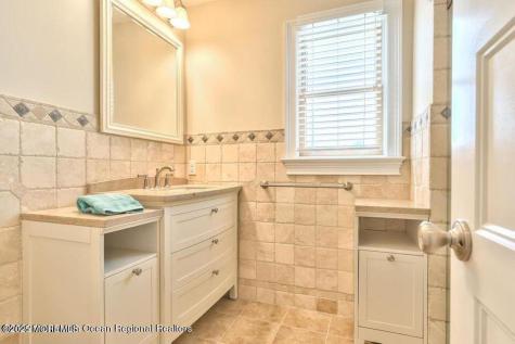 10 4th Avenue Ortley Beach NJ 08751
