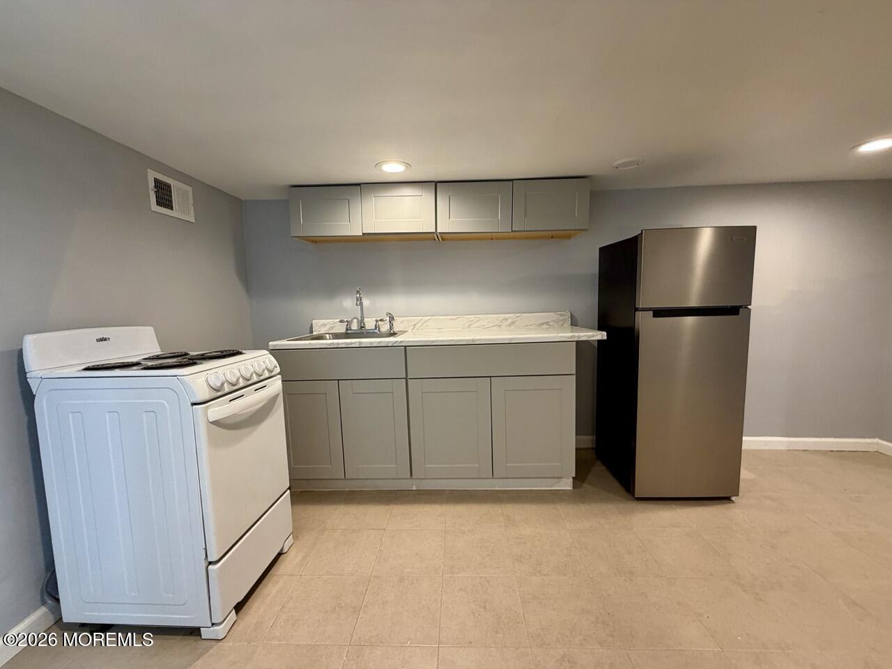 289 Rose Street Newark NJ 07108