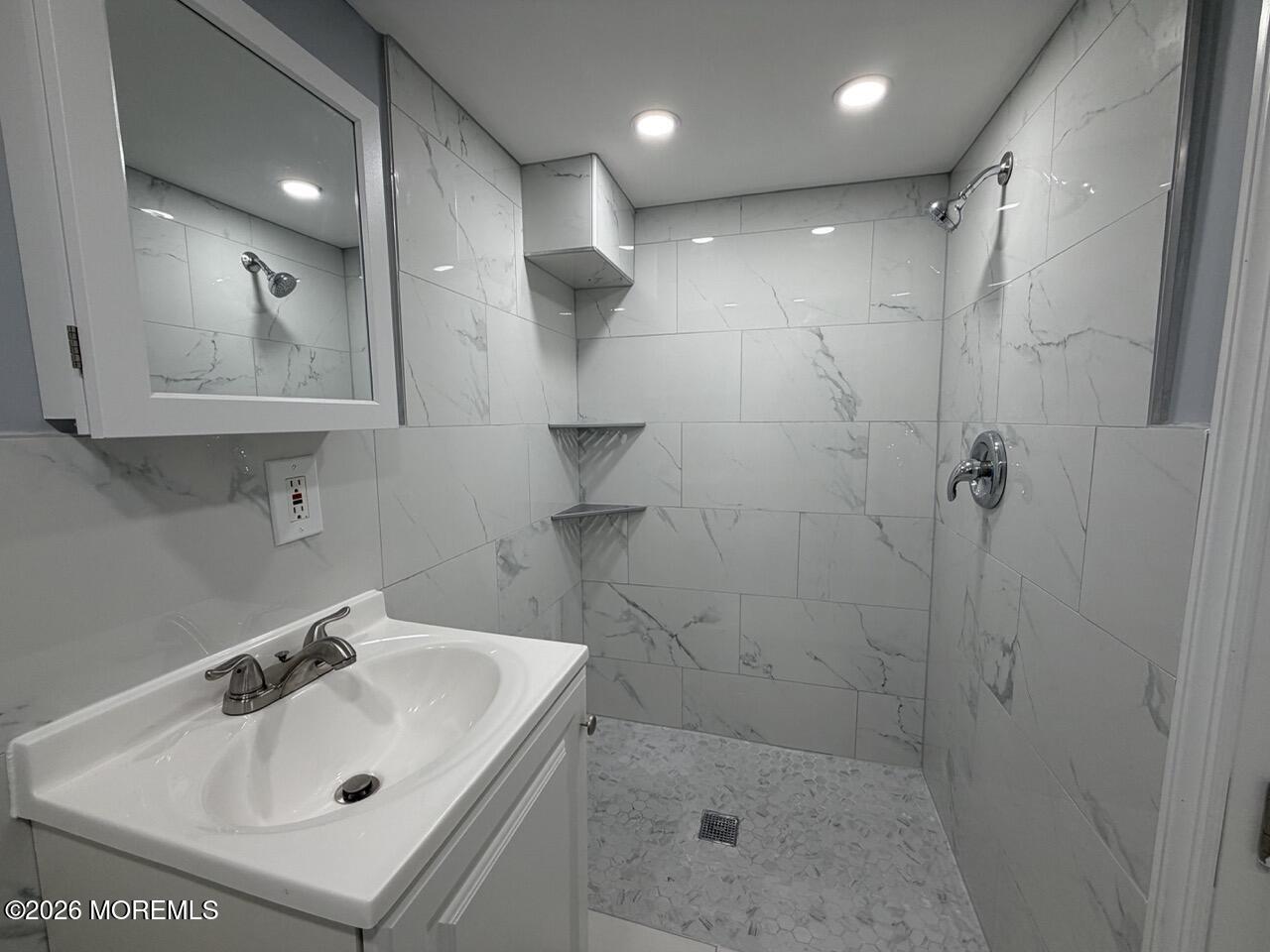 289 Rose Street Newark NJ 07108