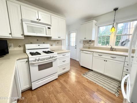 612 Myrtle Avenue West Allenhurst NJ 07711