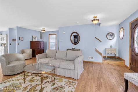 143 Lake Avenue Manasquan NJ 08736