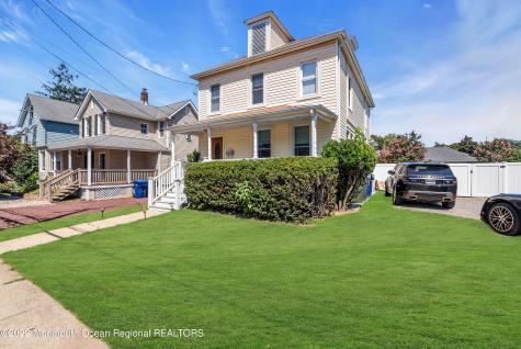 325 Roosevelt Avenue Oakhurst NJ 07755