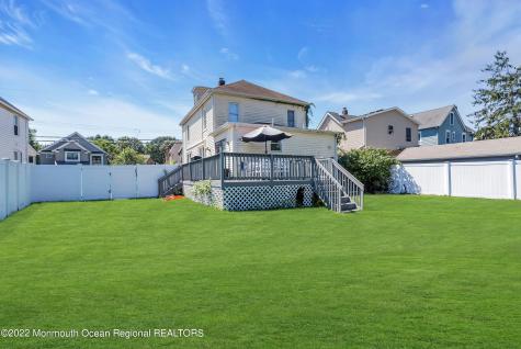 325 Roosevelt Avenue Oakhurst NJ 07755