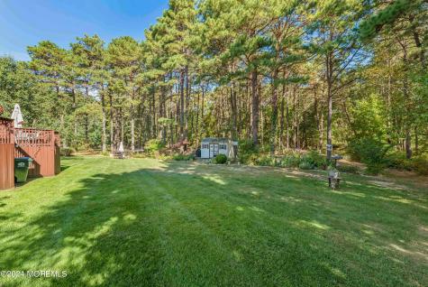 4 Scottsdale Court Jackson NJ 08527