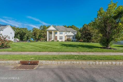 4 Scottsdale Court Jackson NJ 08527