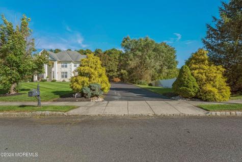 4 Scottsdale Court Jackson NJ 08527
