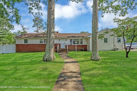 410 Wells Avenue Oakhurst NJ 07755