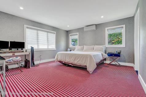 410 Wells Avenue Oakhurst NJ 07755