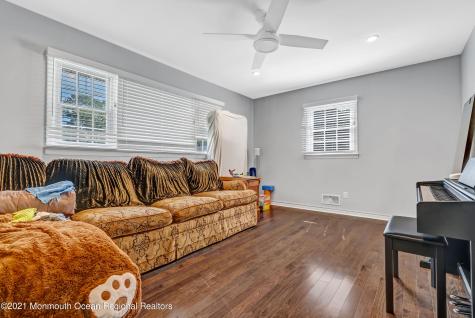 410 Wells Avenue Oakhurst NJ 07755