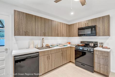 410 Wells Avenue Oakhurst NJ 07755