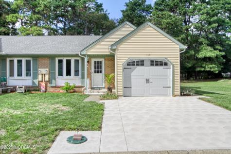12 Birchwood Drive Whiting NJ 08759