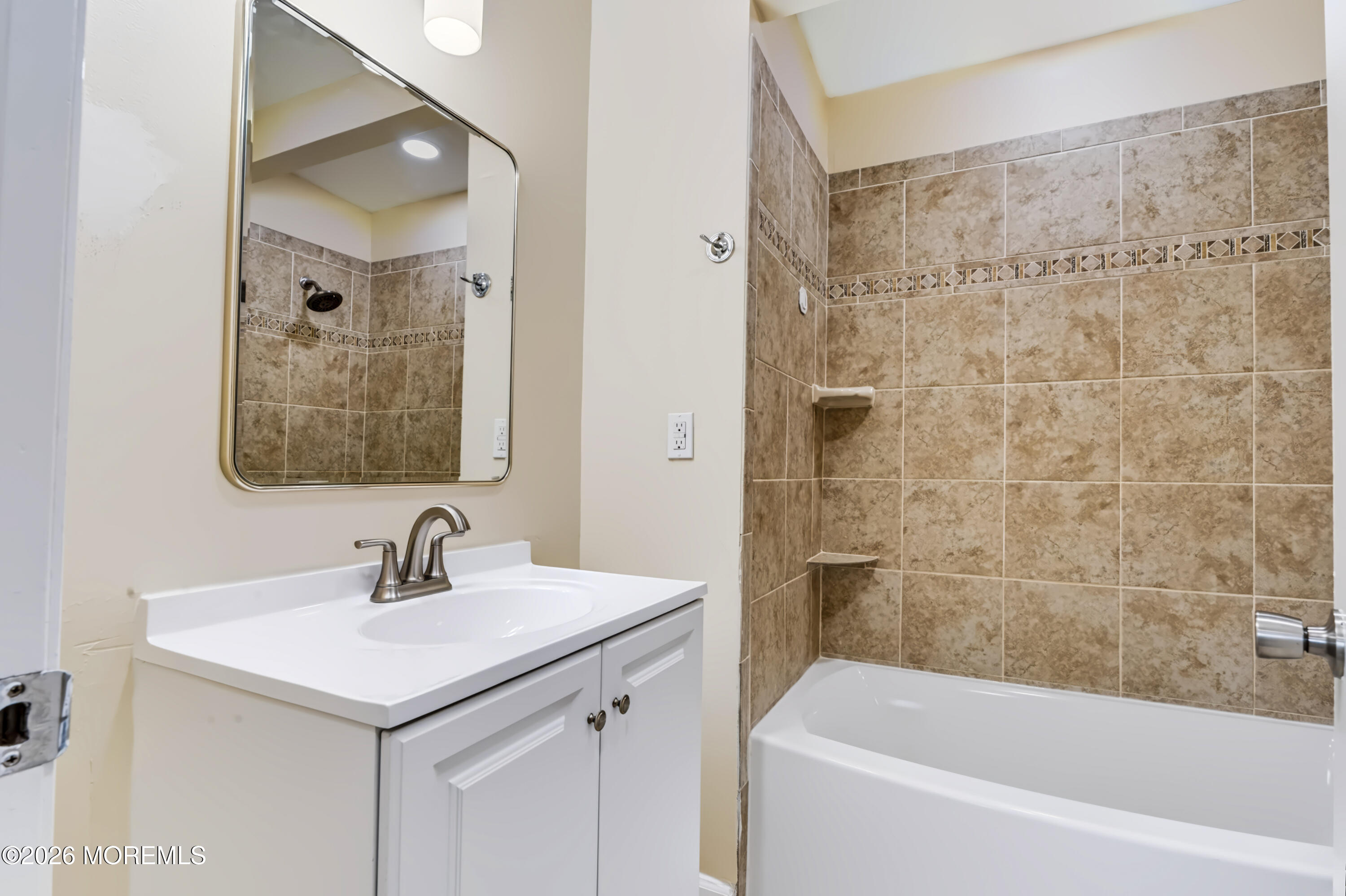 16 Creek Road Keansburg NJ 07734