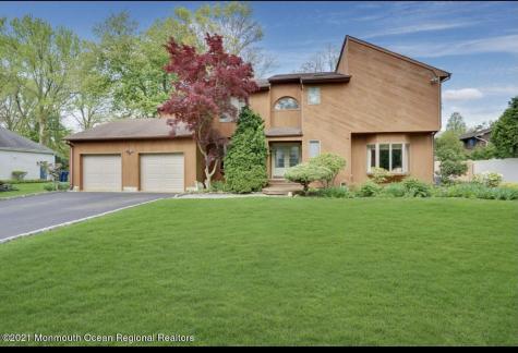 1706 Fanwood Street Oakhurst NJ 07755