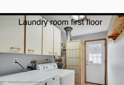 1706 Fanwood Street Oakhurst NJ 07755
