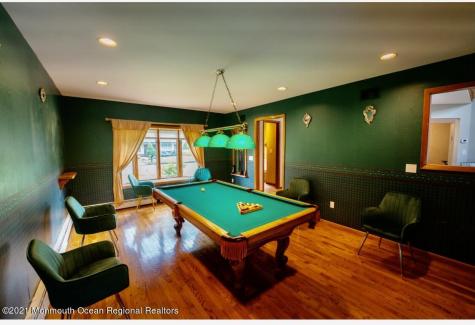 1706 Fanwood Street Oakhurst NJ 07755