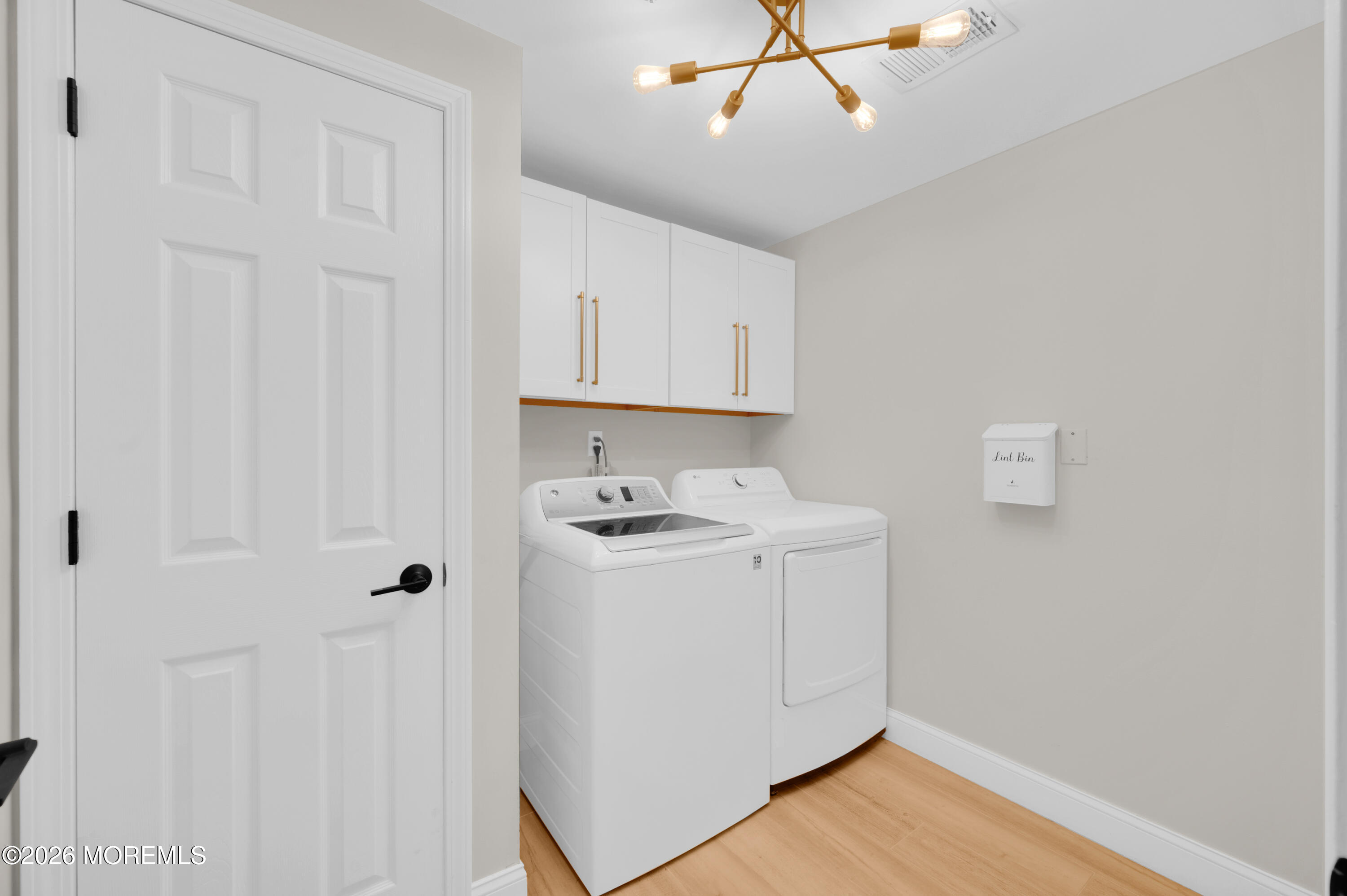 41 W Aspen Way Aberdeen NJ 07747