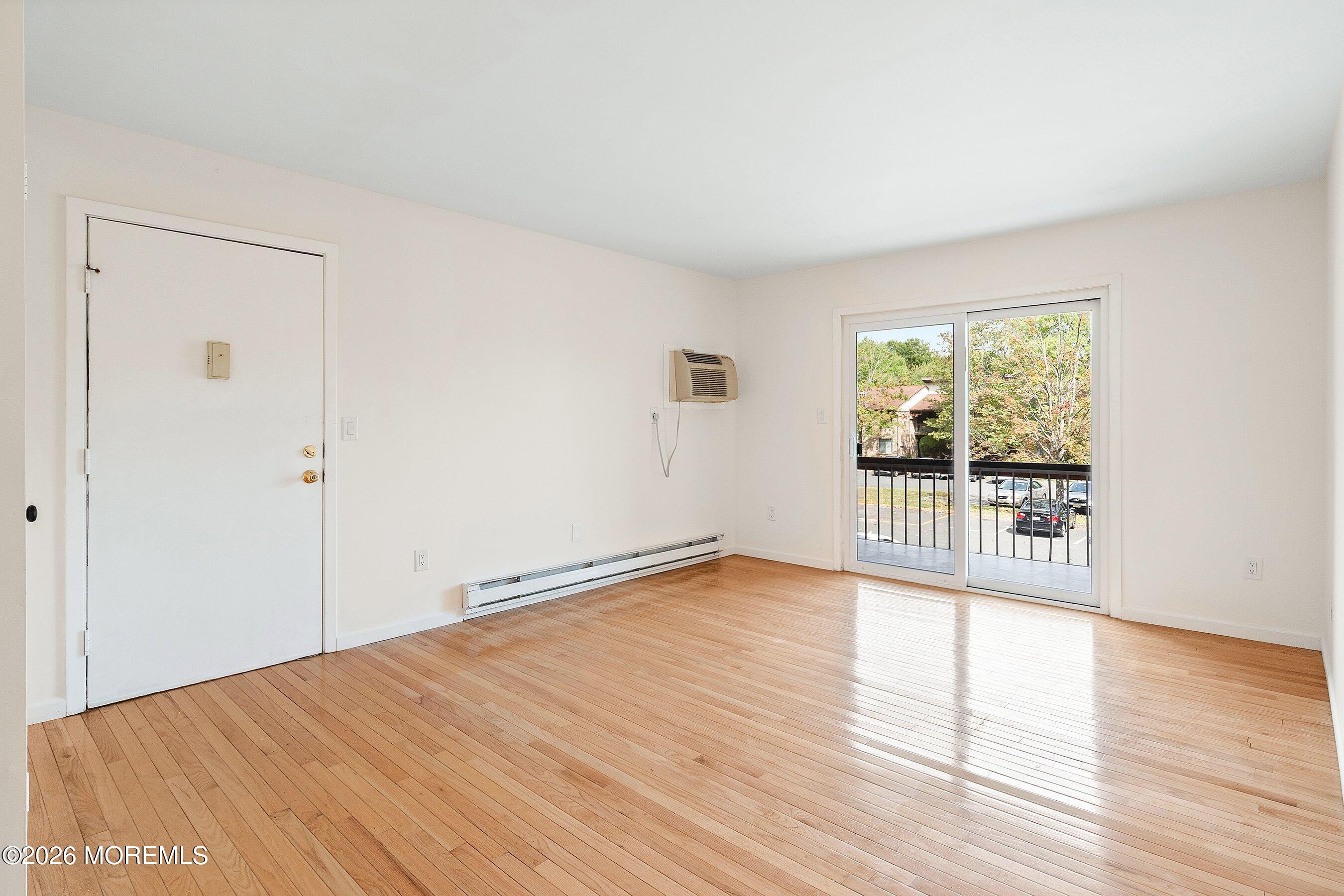154 Cross Slope Court Manalapan NJ 07726