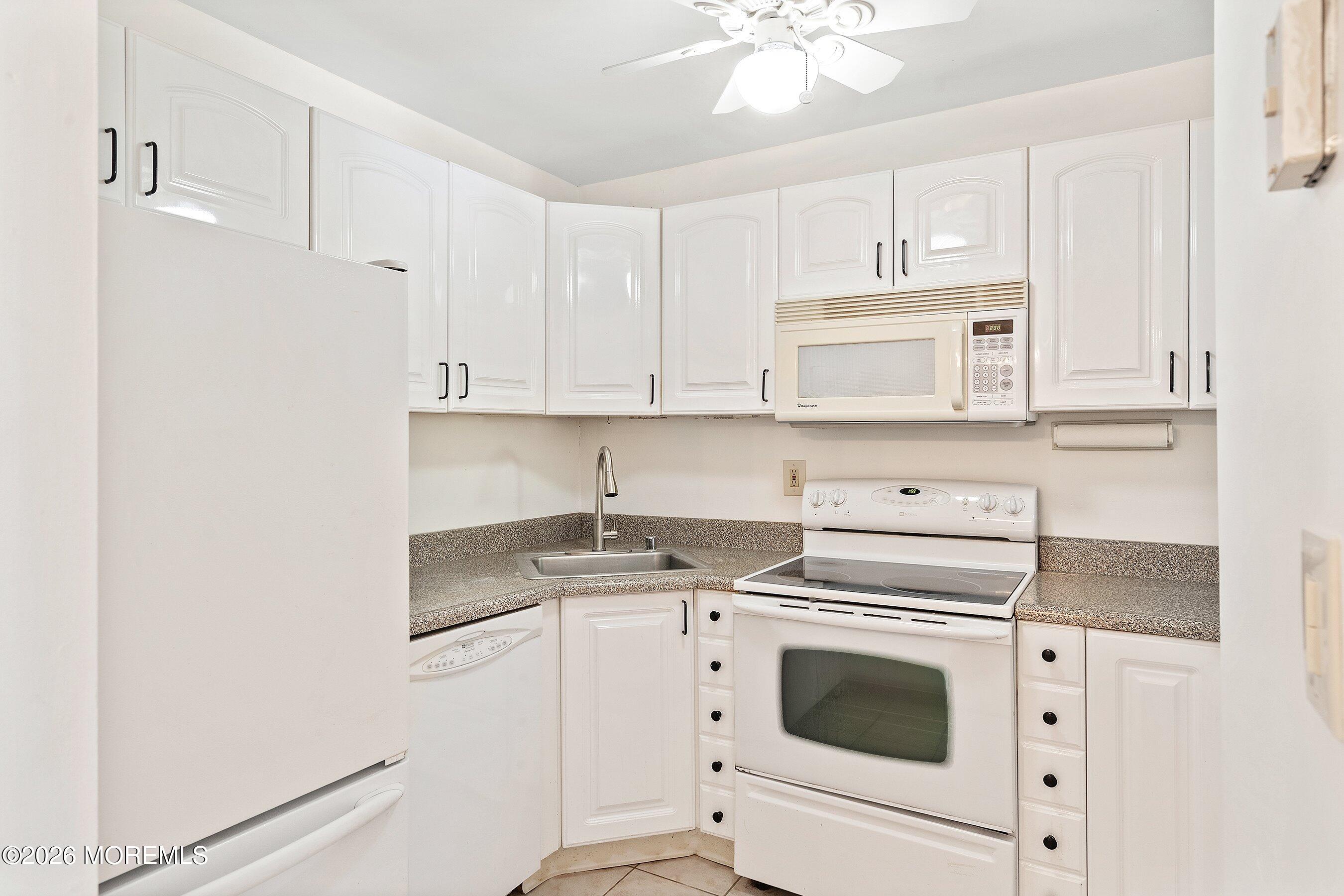 154 Cross Slope Court Manalapan NJ 07726