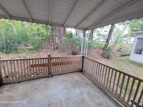 16 Chelsea Drive Whiting NJ 08759