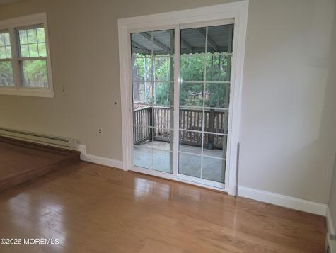 16 Chelsea Drive Whiting NJ 08759